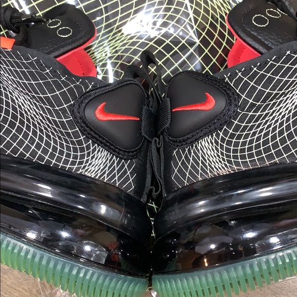 NIKE AIR MAX 720 WAVES Blue Void/Red Orbit-Black - Picture 15 of 16